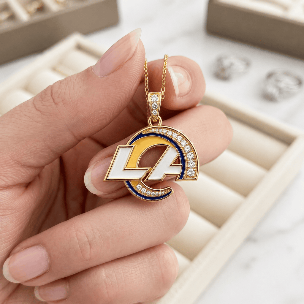 LARS Solid Gold Chain with Diamond Pendant BMD
